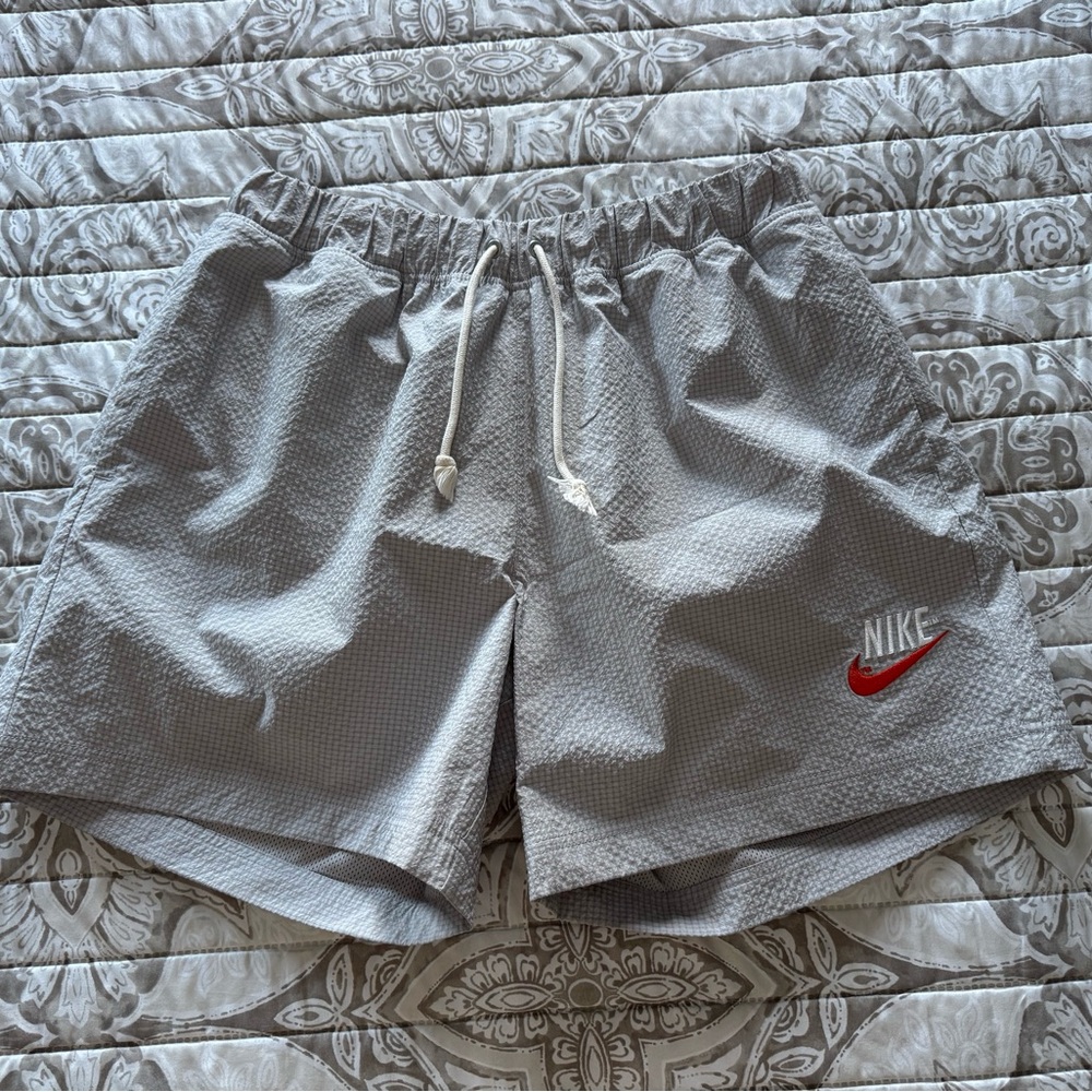 Nike Gray Men's Shorts